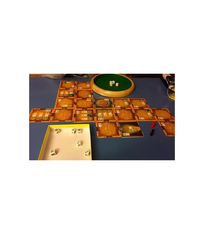 فرار: فرار از معبد جعبه بزرگ (  Escape: The Curse of the Temple Big Box )