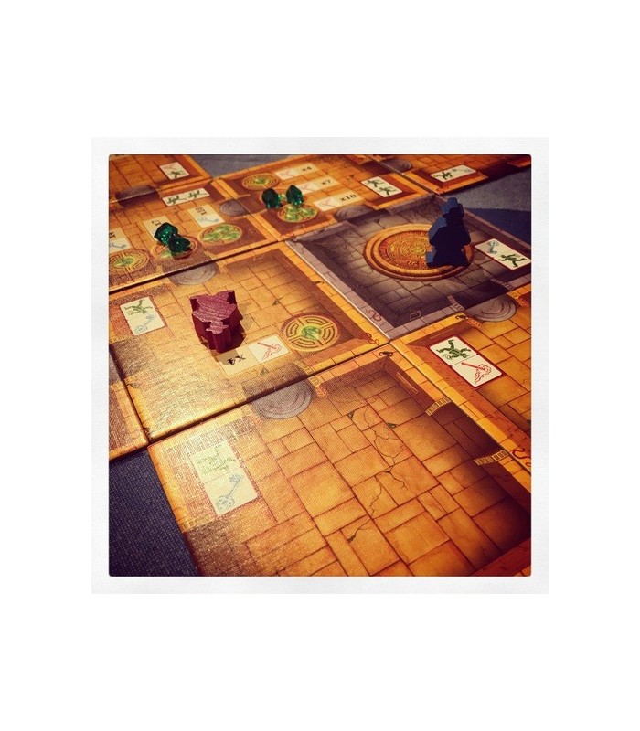 فرار: فرار از معبد جعبه بزرگ (  Escape: The Curse of the Temple Big Box )